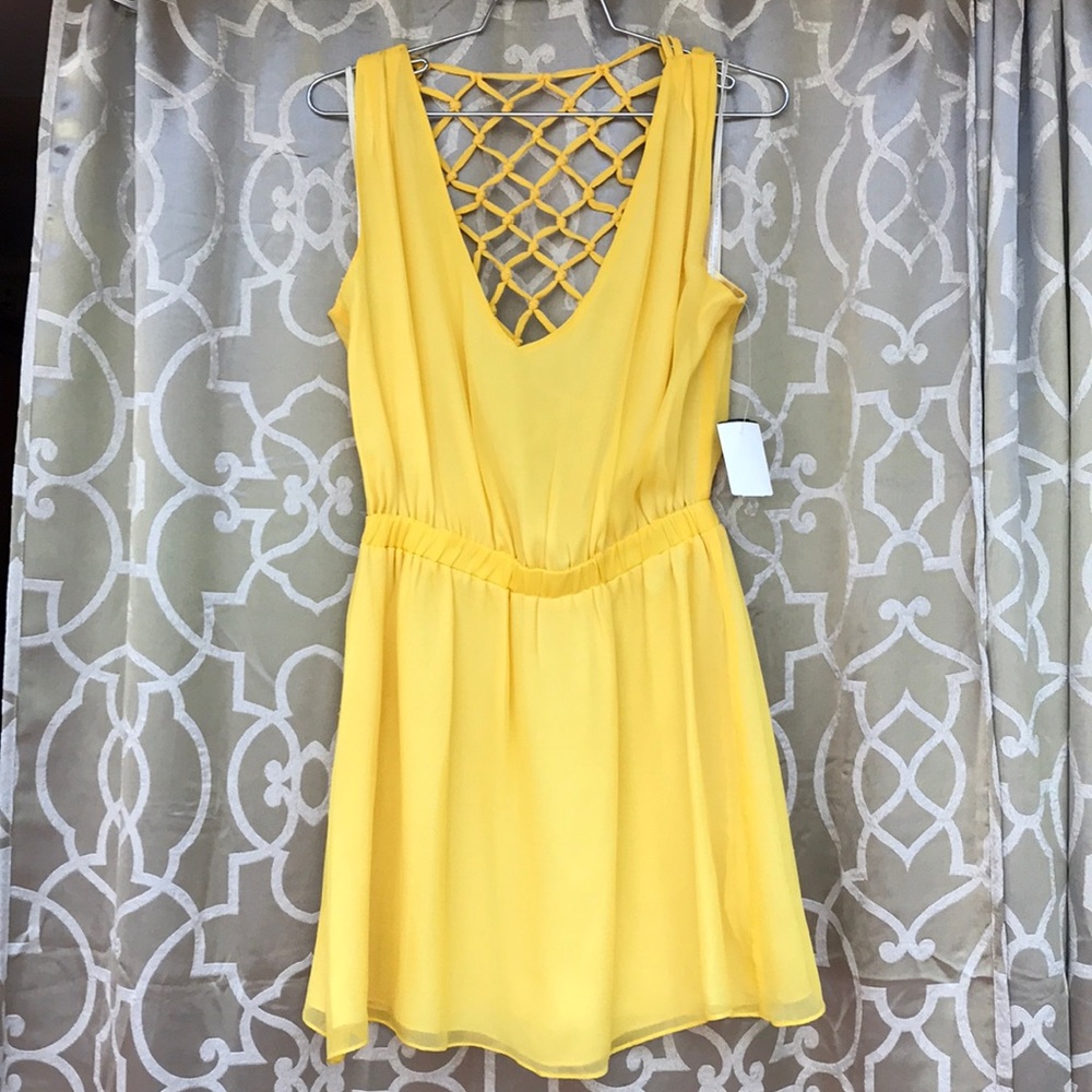 Dress! - Picture 2 of 6